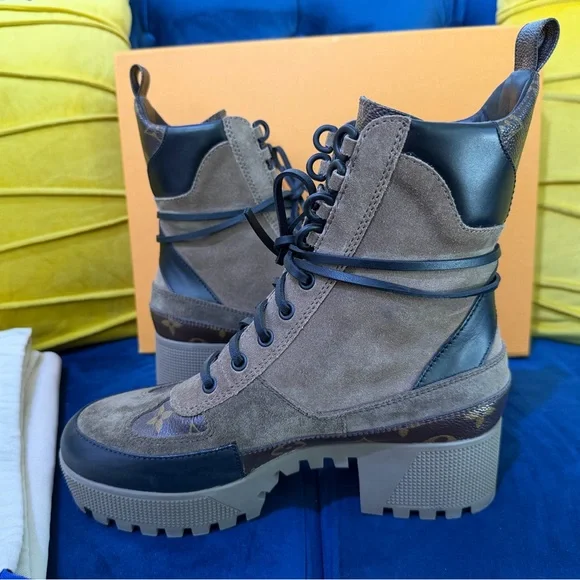 Louis Vuitton Olive and Black Lace-Up Boots - Picture 8 of 14